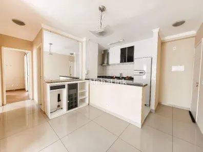 Apartamento com 2 Quartos para alugar, 61m² no Jardim Tupanci, Barueri