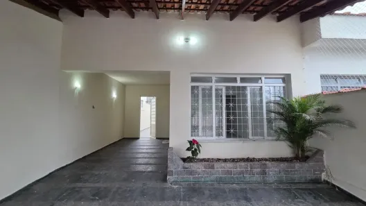 Casa com 3 Quartos para alugar, 175m² no Vila Pinheiro, Jacareí