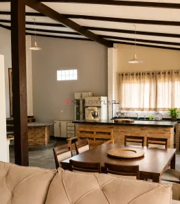 Fazenda/Sítio com 3 Quartos para alugar, 1625m² no Monterrey, Louveira
