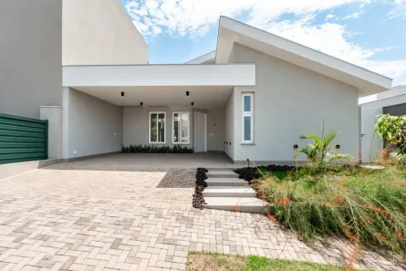 Casa de Condomínio com 3 Quartos à venda, 261m² no Parque Industrial, Maringá