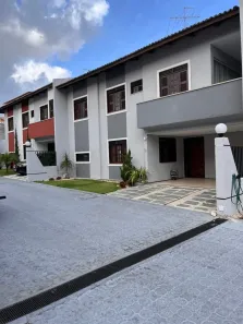 Casa de Condomínio com 3 Quartos à venda, 300m² no Cambeba, Fortaleza