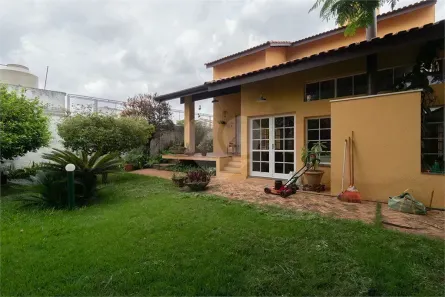 Casa com 3 Quartos para alugar, 280m² no Bela Aliança, São Paulo