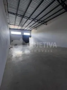 Galpão/Depósito/Armazém à venda, 250m² no Pampulha, Uberlândia