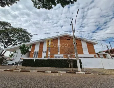 Casa com 3 Quartos à venda, 235m² no Vila Anhangüera, Valinhos