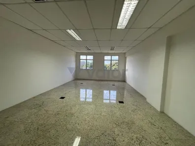 Sala Comercial para alugar, 130m² no Loteamento Alphaville Campinas, Campinas