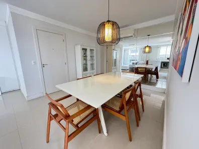 Apartamento com 3 Quartos para alugar, 176m² no Centro, Balneário Camboriú