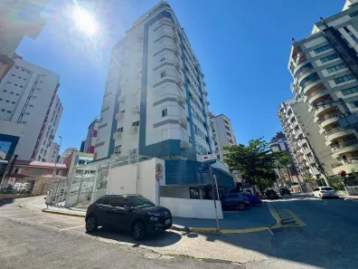 Apartamento com 2 Quartos à venda, 105m² no Centro, Florianópolis