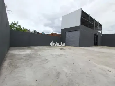 Ponto Comercial para alugar, 200m² no Bom Jesus, Uberlândia