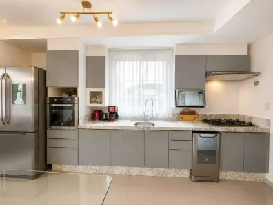 Sobrado com 3 Quartos à venda, 86m² no Forquilhas, São José