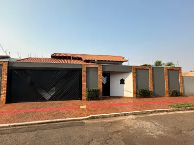 Casa com 4 Quartos à venda, 232m² no Jardim Leblon, Campo Grande