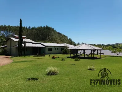 Fazenda/Sítio com 7 Quartos à venda, 400m² no , Bela Vista de Goiás