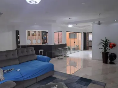 Sobrado com 5 Quartos para venda ou aluguel, 489m² no Parque Oratório, Santo André