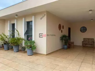 Casa com 3 Quartos à venda, 170m² no Vila Paraíso, Assis