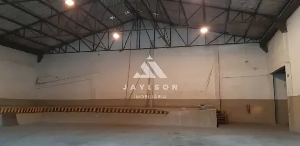 Galpão/Depósito/Armazém à venda, 712m² no Parada de Lucas, Rio de Janeiro
