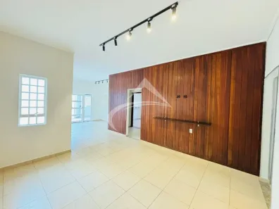 Casa com 3 Quartos para alugar, 250m² no Icaray, Araçatuba