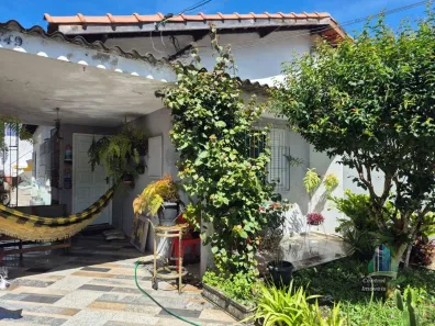 Casa com 3 Quartos para alugar, 130m² no Canto do Forte, Praia Grande