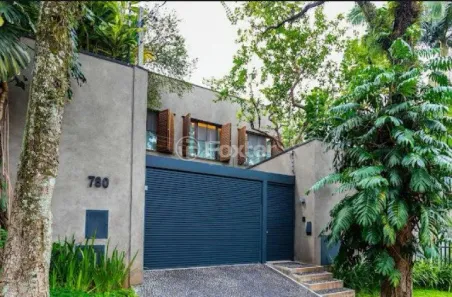 Casa com 3 Quartos à venda, 353m² no Jardim Guedala, São Paulo