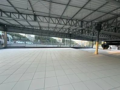 Galpão/Depósito/Armazém para alugar, 750m² no Capoeiras, Florianópolis