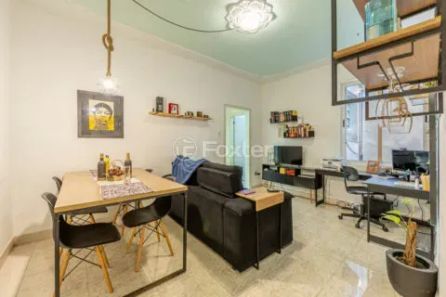 Apartamento com 3 Quartos à venda, 59m² no Bom Fim, Porto Alegre