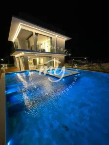 Casa de Condomínio com 5 Quartos à venda, 400m² no , Mata de São João