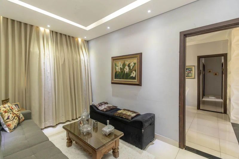 Apartamento com 4 quartos — Heliópolis, Belo Horizonte