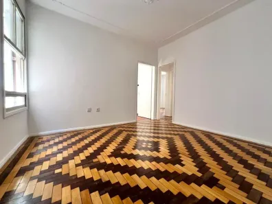Apartamento com 2 Quartos à venda, 60m² no Bom Fim, Porto Alegre