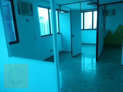Sala Comercial à venda, 61m² no Vila Azevedo, São Paulo