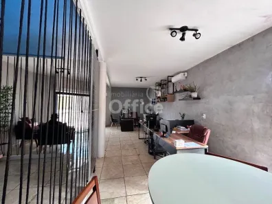 Casa com 3 Quartos à venda, 350m² no Residencial Alphaville, Anápolis