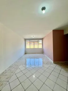 Apartamento com 3 Quartos para alugar, 97m² no Zona 04, Maringá