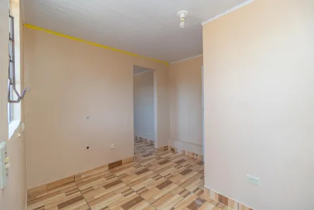 Casa com 1 Quarto para alugar, 40m² no Cidade Industrial, Curitiba