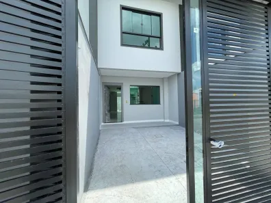 Casa com 2 Quartos à venda, 74m² no Rio Pequeno, Camboriú