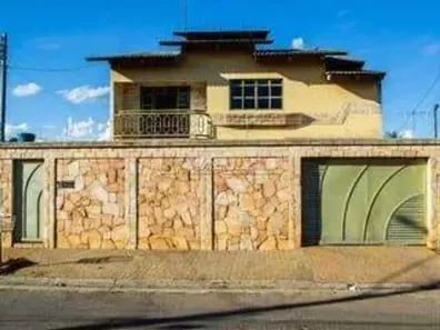 Sobrado com 5 Quartos à venda, 427m² no Jardim América, Goiânia