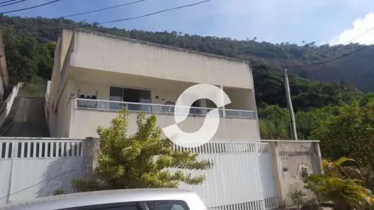 Casa com 5 Quartos à venda, 350m² no Jardim Imbuí, Niterói