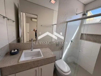 Casa de Condomínio com 3 Quartos para alugar, 220m² no Laranjeiras, Uberlândia