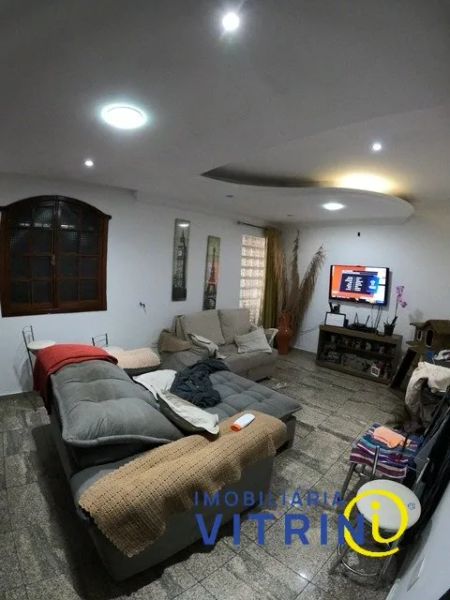 Casa com 5 quartos — Santa Terezinha, Belo Horizonte