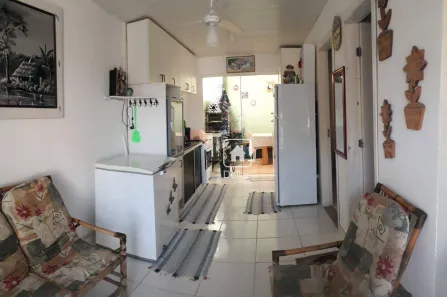 Sobrado com 3 Quartos à venda, 40m² no Balneário Gaivotas, Matinhos