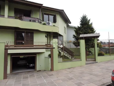 Casa com 4 Quartos à venda, 271m² no Cidade Nova, Caxias do Sul