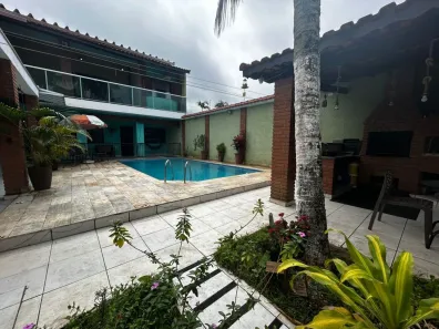 Casa com 4 Quartos à venda, 210m² no Chácara Glória, Itanhaém