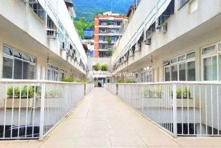 Casa com 3 Quartos à venda, 164m² no Humaitá, Rio de Janeiro