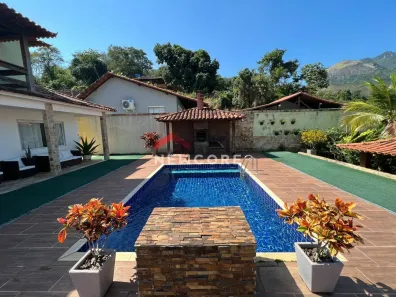 Casa de Condomínio com 4 Quartos à venda, 360m² no Jacarepaguá, Rio de Janeiro