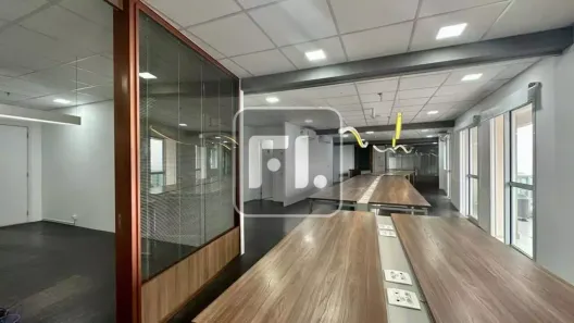 Sala Comercial à venda, 104m² no Pinheiros, São Paulo
