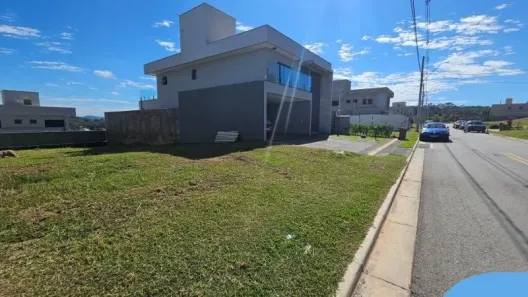 Lote/Terreno à venda, 350m² no Jardins Porto, Senador Canedo