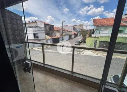Sobrado com 5 Quartos para alugar, 250m² no Parque Gerassi, Santo André