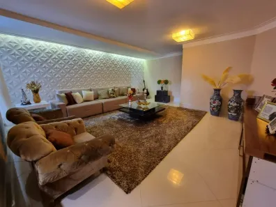 Casa de Condomínio com 4 Quartos à venda, 450m² no Candelária, Natal