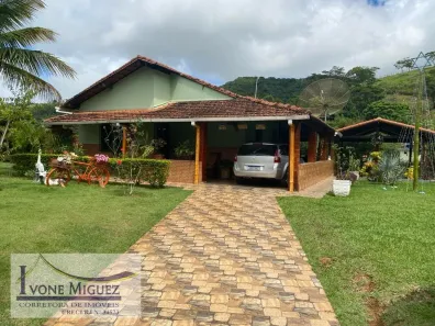 Fazenda/Sítio com 4 Quartos à venda, 250m² no Maravilha, Paty do Alferes