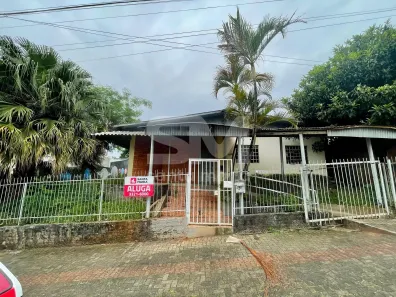 com 1 Quarto para alugar, 300m² no Centro, Chapecó