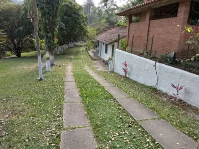 Fazenda/Sítio com 4 Quartos à venda, 12000m² no Jardim Santo Antônio da Boa Vista, Jacareí