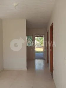 Casa com 2 Quartos à venda, 78m² no Loteamento Monte Hebron, Uberlândia