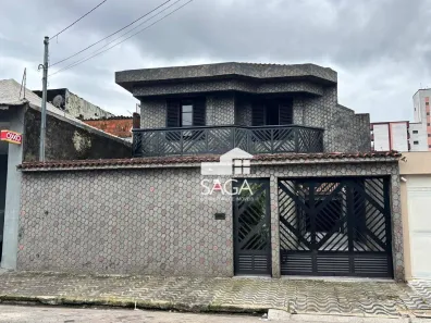 Casa com 3 Quartos para alugar, 257m² no Ocian, Praia Grande