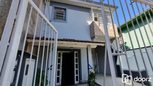 Casa com 3 Quartos à venda, 90m² no Azenha, Porto Alegre